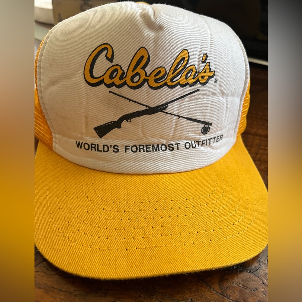 Vintage 90’s CABELAS Worlds Foremost Outfitter